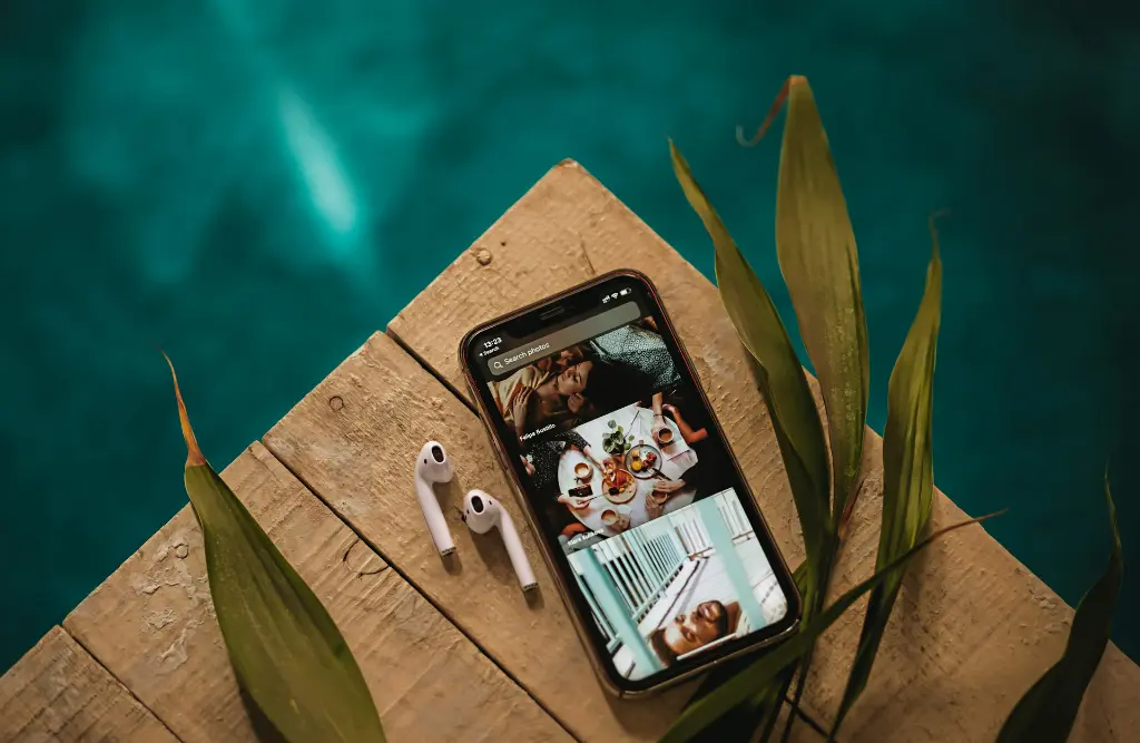 unsplash_DIp71kvwXhU_mobile.webp